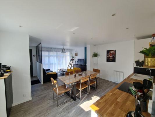 Ker Ethan Apartment